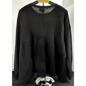 ANDREE BY UNIT Black Long-Sleeve Textured Peplum Top